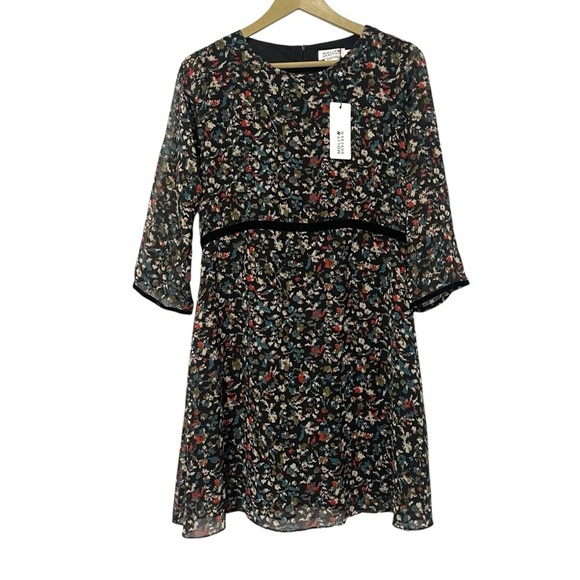 Molly Bracken Dresses & Skirts - NEW Molly Bracken Sz Medium Black Multicolor Camo Duck Floral Velvet Trim Dress